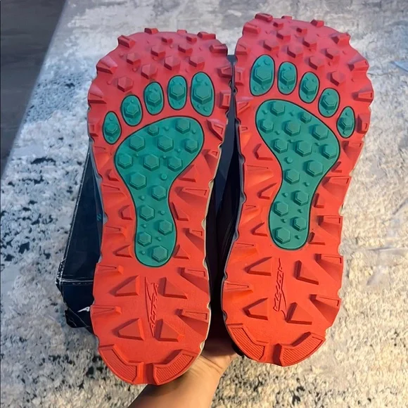 Altra Gray and Red Athletic Shoes for Peak Performance - Picture 12 of 12